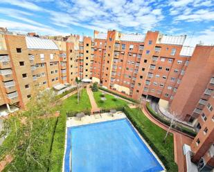 Piscina de Pis en venda en  Madrid Capital amb Aire condicionat, Terrassa i Piscina