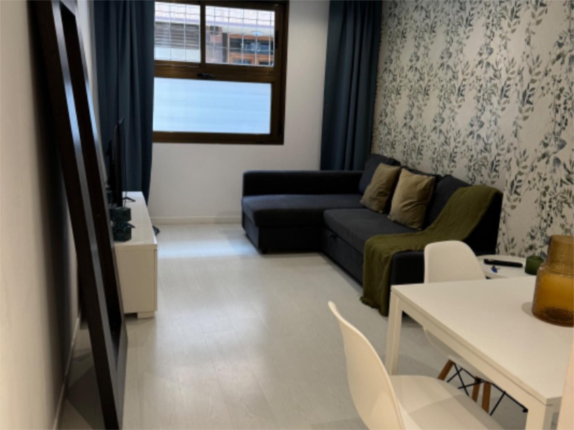 Living room of Flat for sale in  Madrid Capital