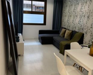 Living room of Flat for sale in  Madrid Capital