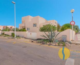 Vista exterior de Casa o xalet en venda en La Manga del Mar Menor amb Terrassa i Balcó