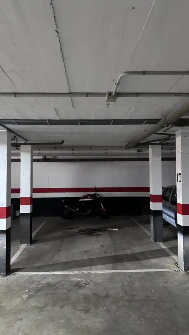 Garaje de alquiler en Calle Saulo Torón, 3, Tafira Parking de Garaje de alquiler en Las Palmas de Gran Canaria