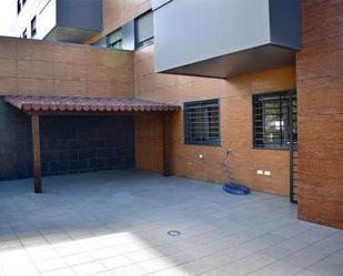 Exterior view of Flat for sale in  Granada Capital