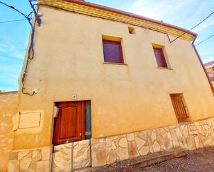 Vista exterior de Casa o xalet en venda en Gumiel de Izán amb Calefacció, Parquet i Traster