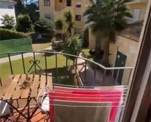 Terrassa de Apartament de lloguer en Estepona amb Terrassa i Piscina