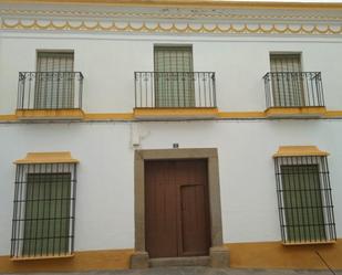 Exterior view of Single-family semi-detached for sale in Valencia del Ventoso  with Balcony