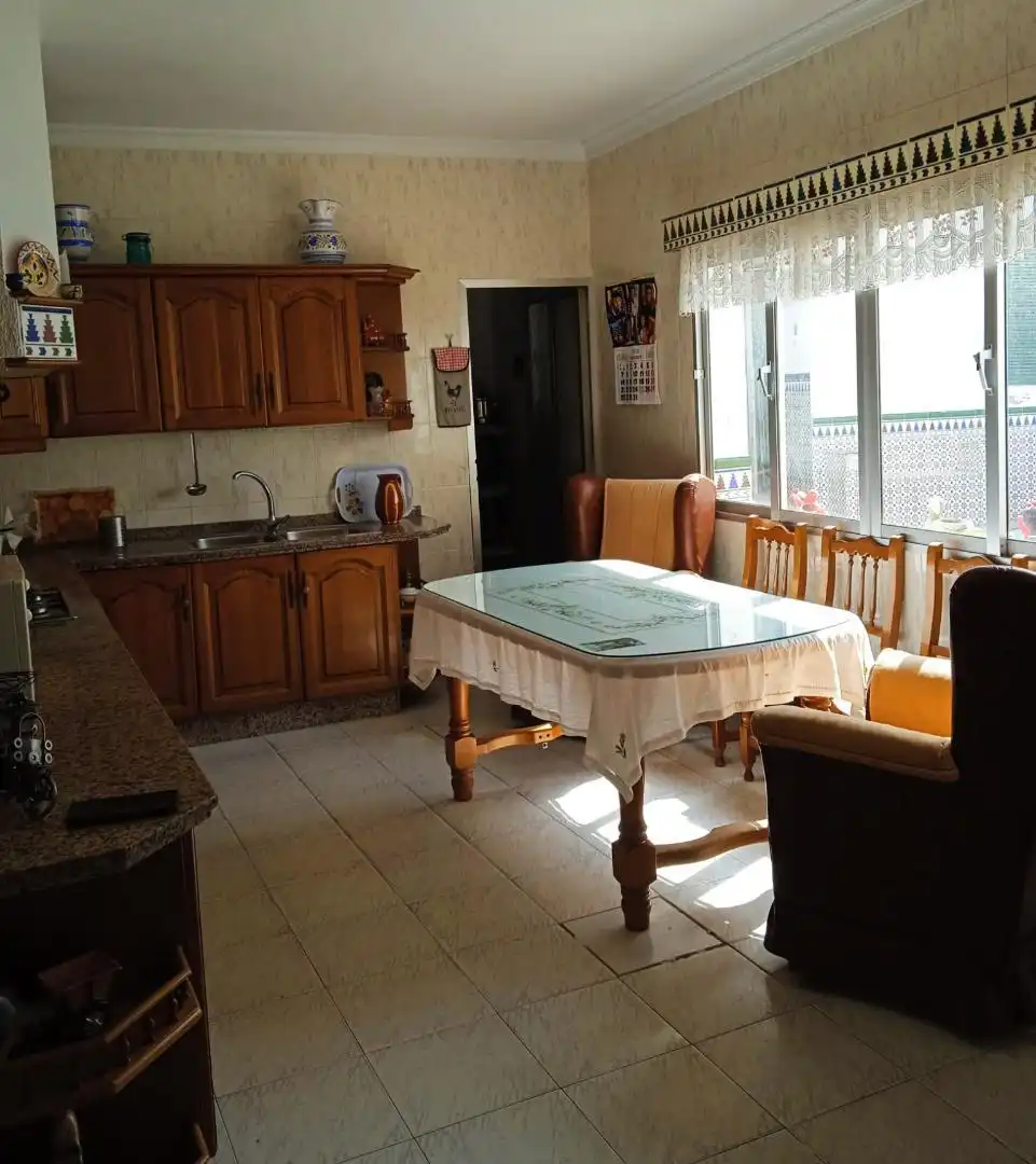 Küche von Einfamilien-Reihenhaus zum Verkauf in Valencia del Ventoso mit Abstellraum und Balkon