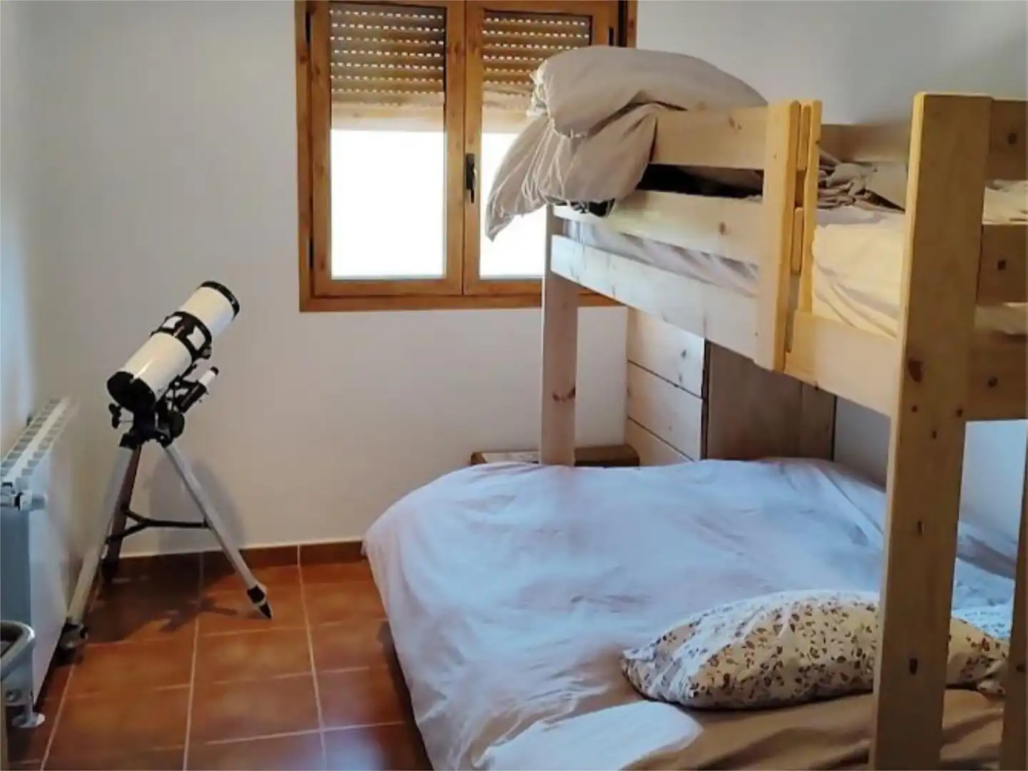 Habitación de Piso de alquiler en Alp con Calefacción, Amueblado y Parking comunitario