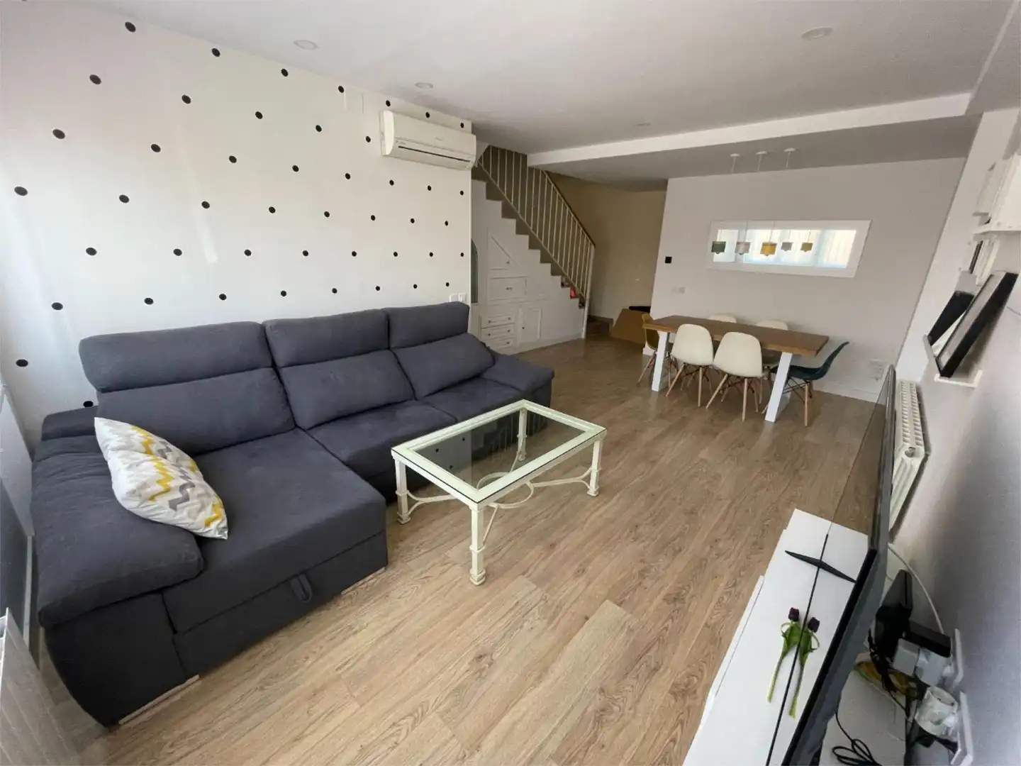 Casa o xalet en venda a Calle el Otoño, 56, Carretera de Sevilla - Los Montitos Sala d'estar de Casa o xalet en venda en Badajoz