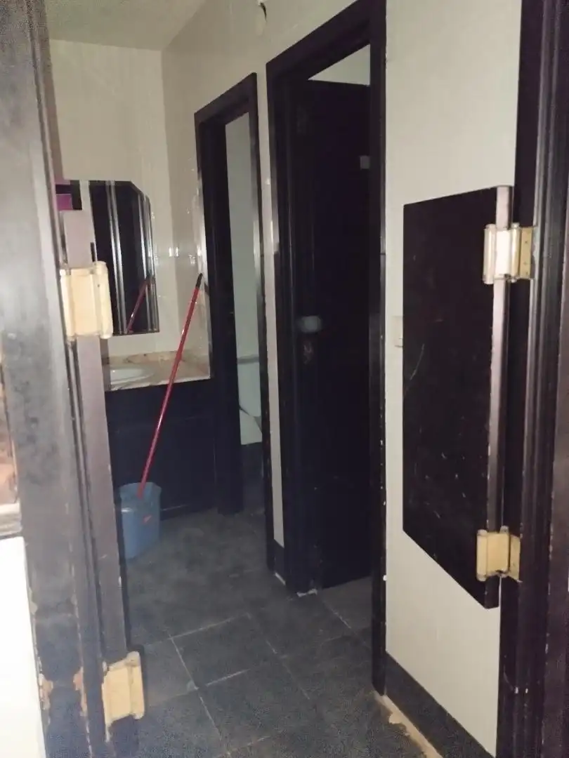 Baño de Local en venta en Santurtzi  con Aire acondicionado y Calefacción