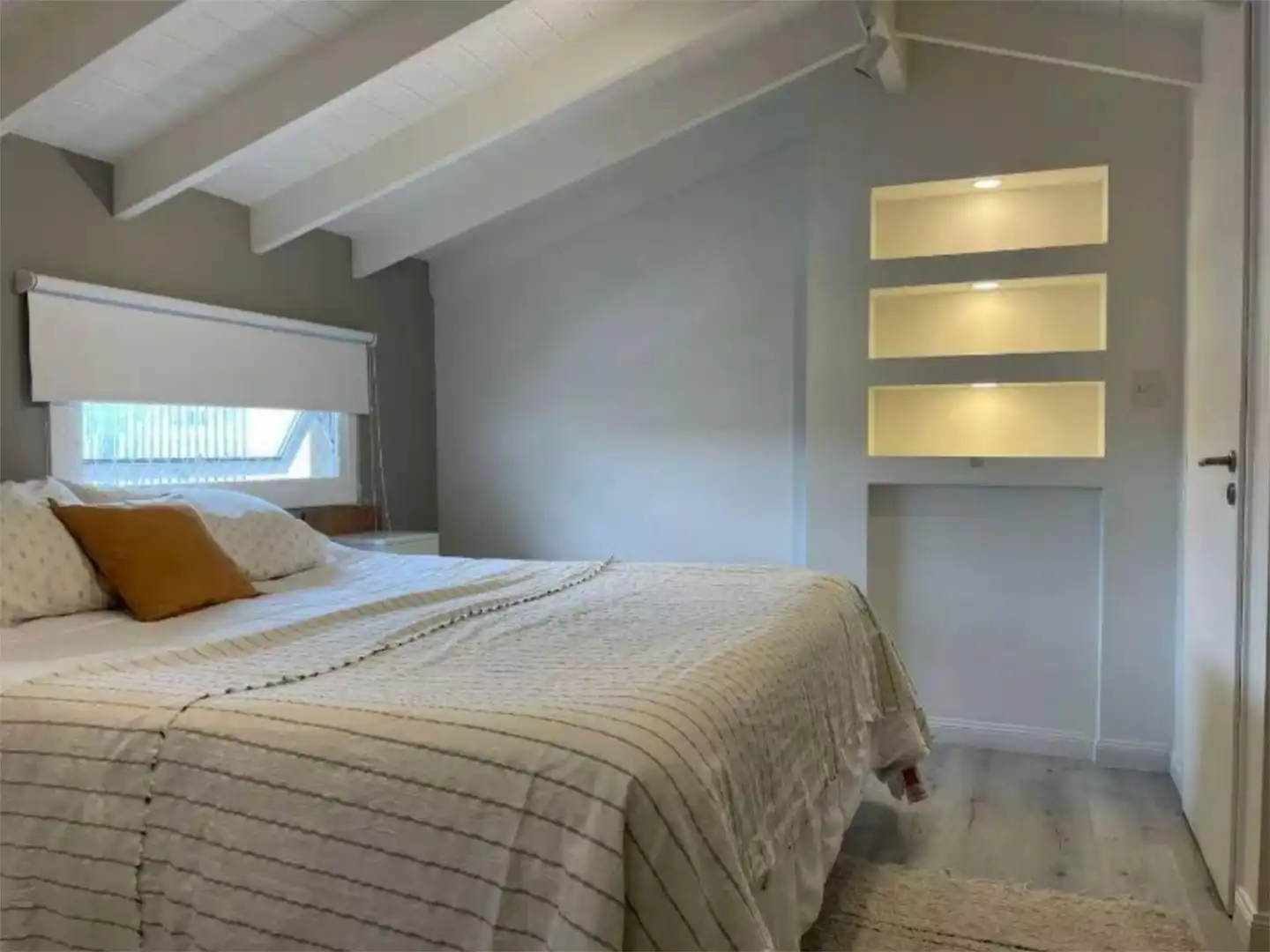 Habitación de Piso en venta en Madrid con Aire acondicionado, Calefacción y Jardín privado