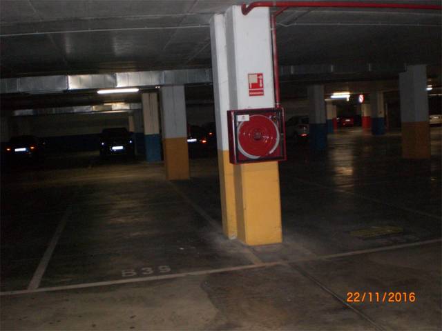 Garaje en Alquiler en Calle Astronomía, 1 en San Jerónimo - La Bachillera