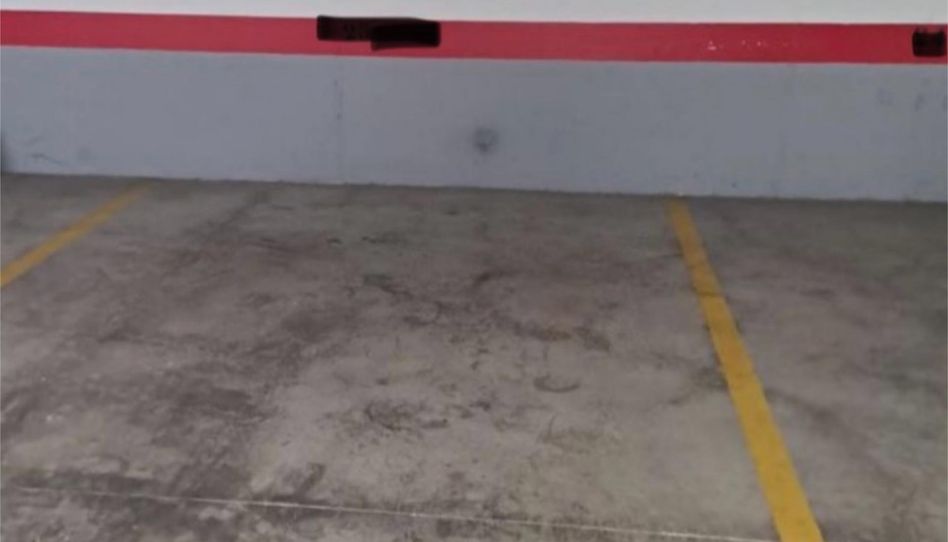 Garage for rent in Lugar Pp Pajarete, 31c, San Bernabé, Algeciras - image 1 Photo 1 of Garage for rent in Lugar Pp Pajarete, 31c, San Bernabé, Algeciras