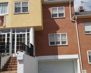 Casa adosada de lloguer a Calle Pablo Escobar Sánchez, 52, Villalbilla pueblo