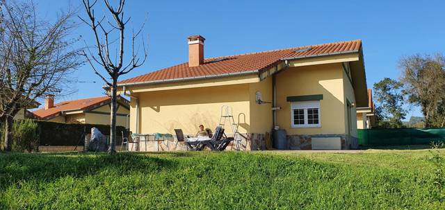 Casa-chalet en Alquiler en Barrio las Escuelas, 13 en Hazas de Cesto