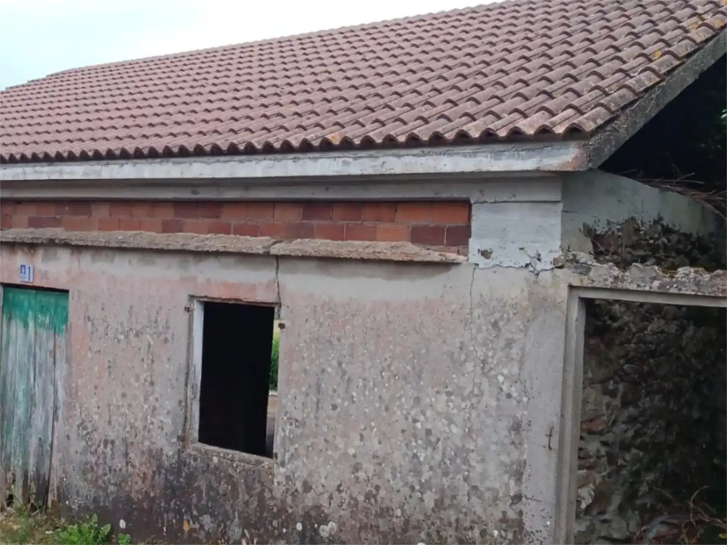 Exterior view of Houses for sale in A Laracha    with Private garden