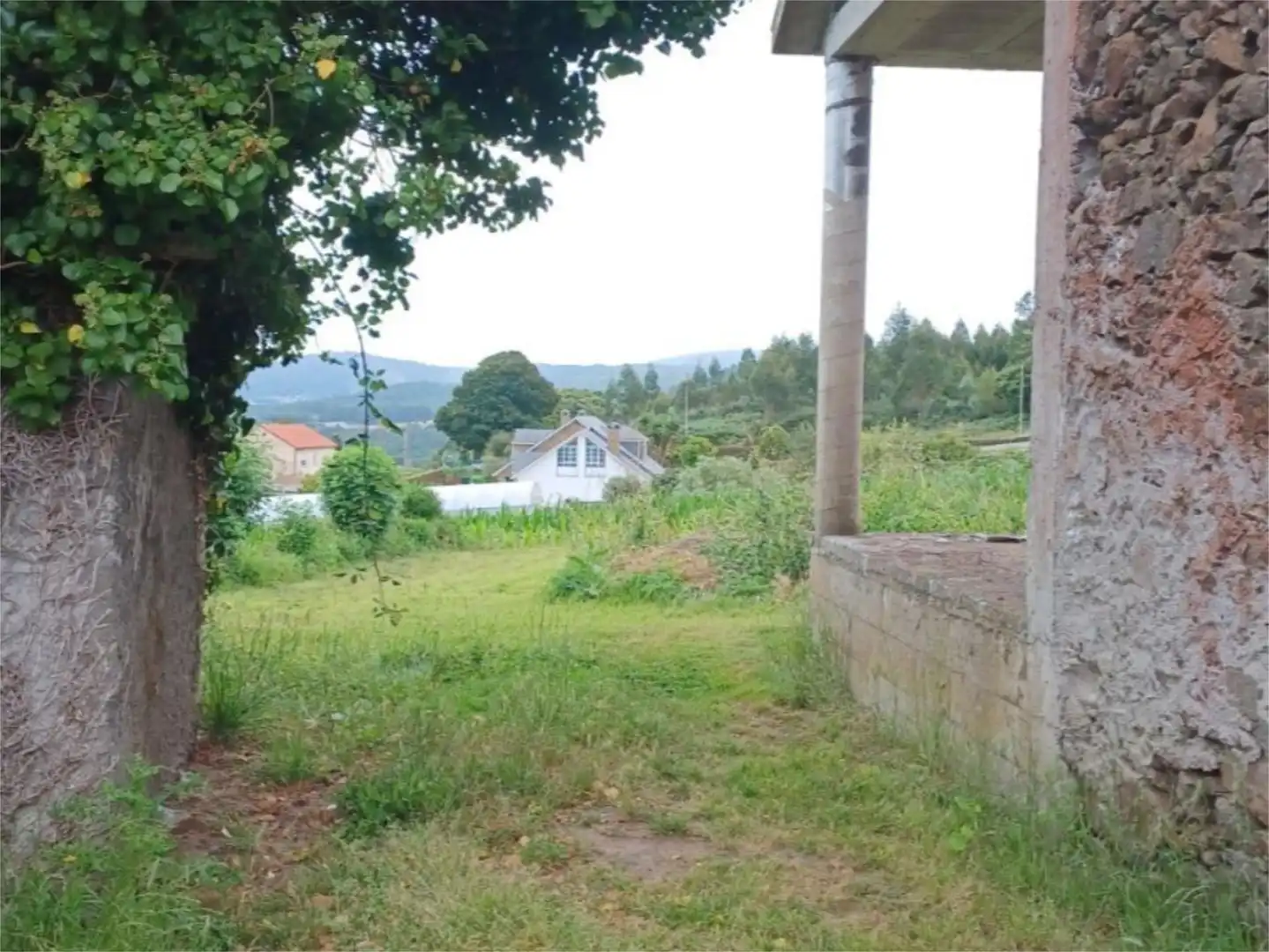 Houses for sale in A Laracha    with Private garden