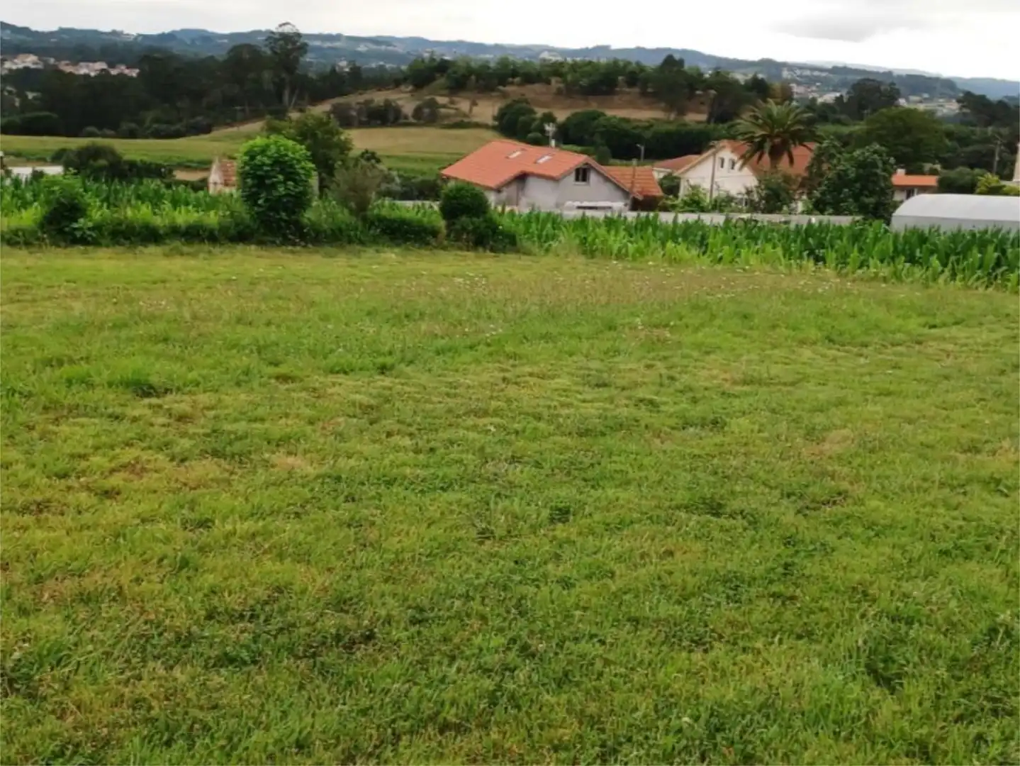 Houses for sale in A Laracha    with Private garden