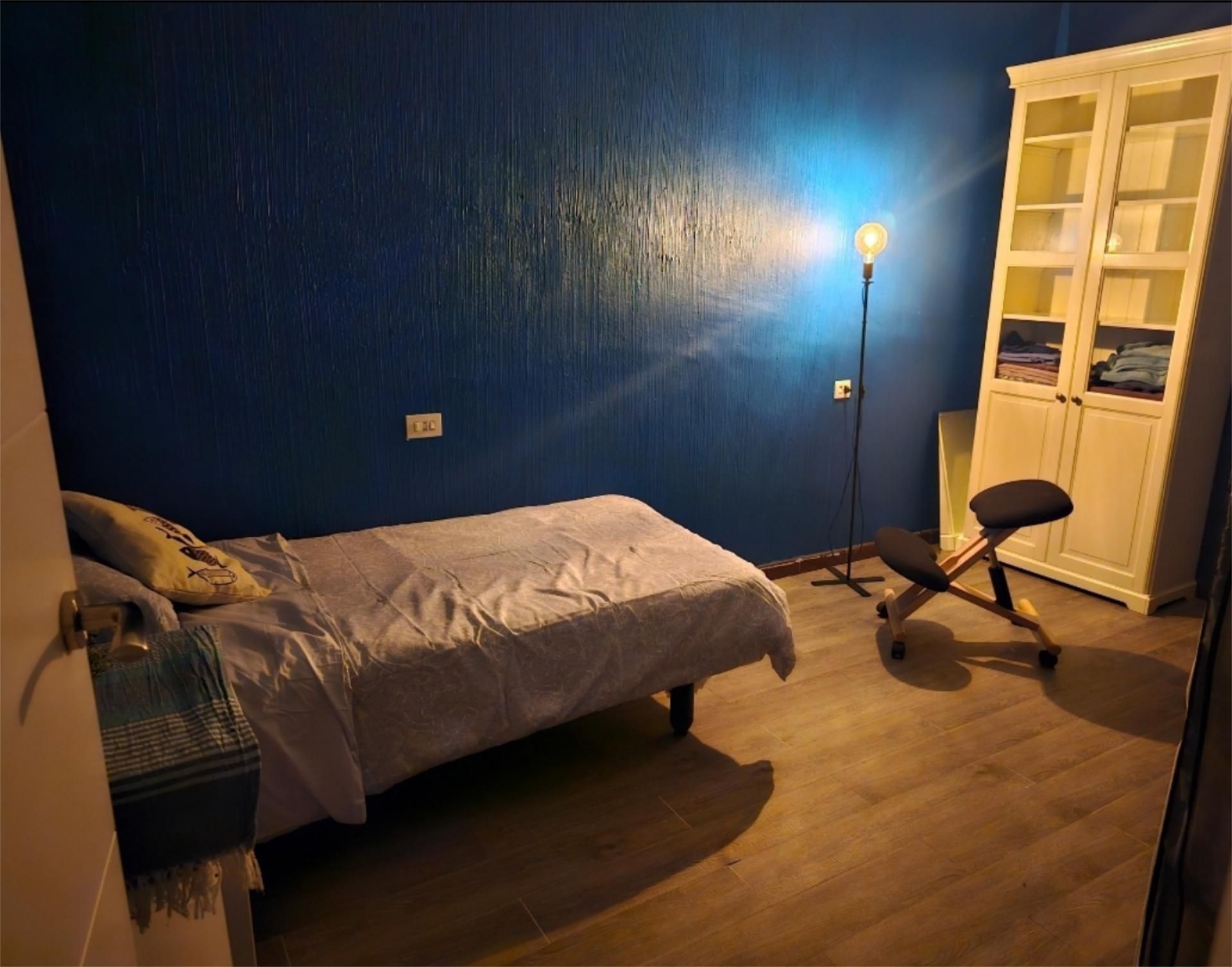Bedroom of Flat to share in  Palma de Mallorca  with Heating, Parquet flooring and Terrace