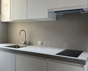 Kitchen of Flat to rent in  Madrid Capital  with Air Conditioner