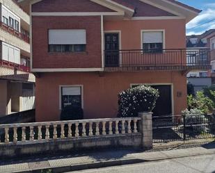 Vista exterior de Casa o xalet en venda en Santa María de Cayón amb Balcó