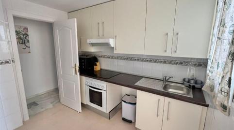 Foto 4 de Apartamento de alquiler en Urbanizacion Residencial Mirabella, 16, Doña Julia Golf, Málaga