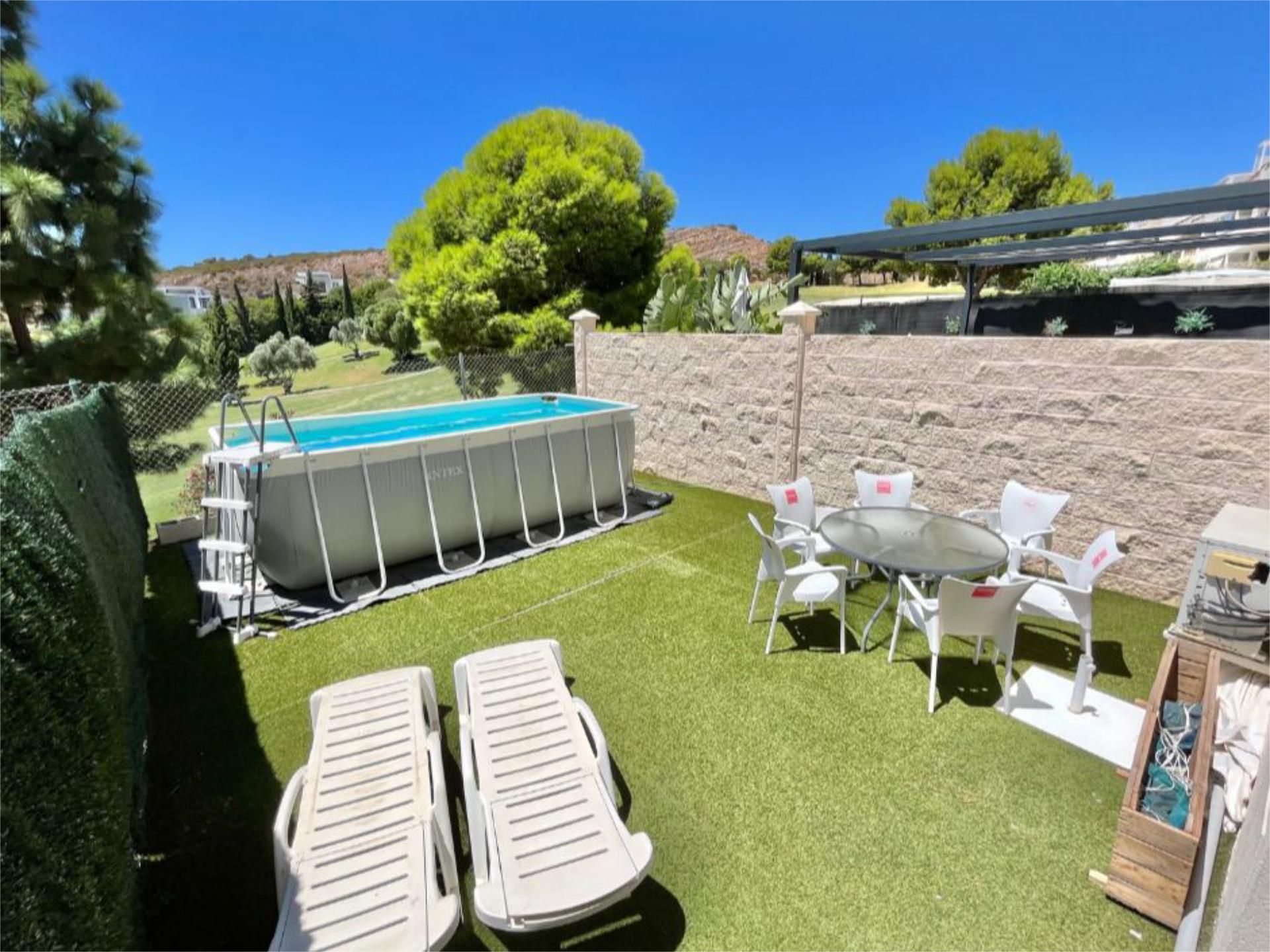 Jardí de Apartament de lloguer en Casares amb Aire condicionat, Calefacció i Jardí privat