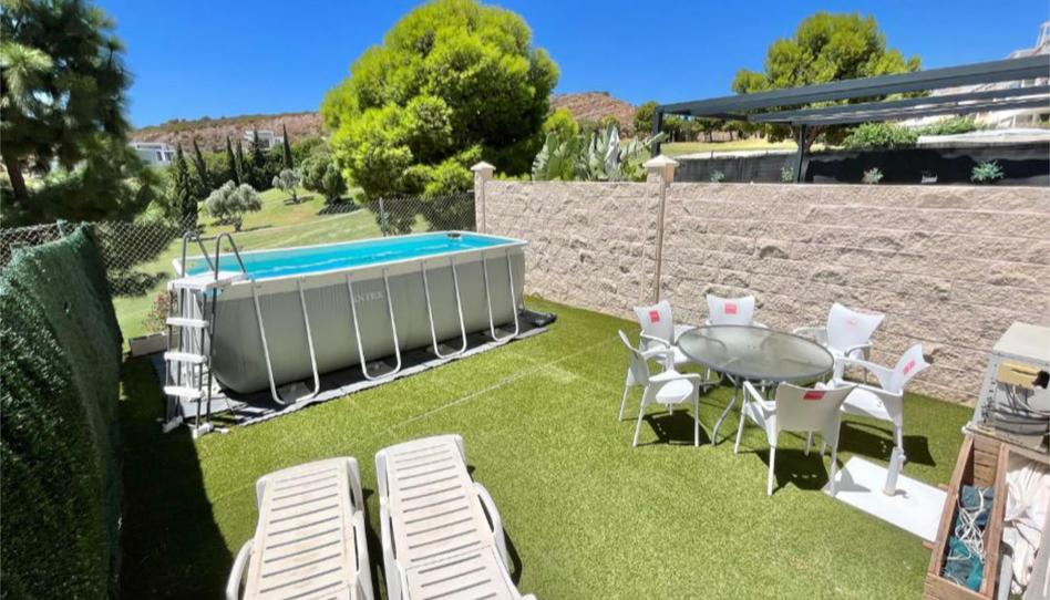 Foto 1 de Apartamento de alquiler en Urbanizacion Residencial Mirabella, 16, Doña Julia Golf, Málaga