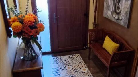 Foto 4 de Casa adosada en venta en Carrer Bisaura, 35, Manlleu, Barcelona