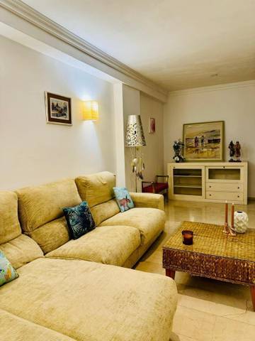 Piso en Alquiler en Ma-1C, 330 en Sant Agustí