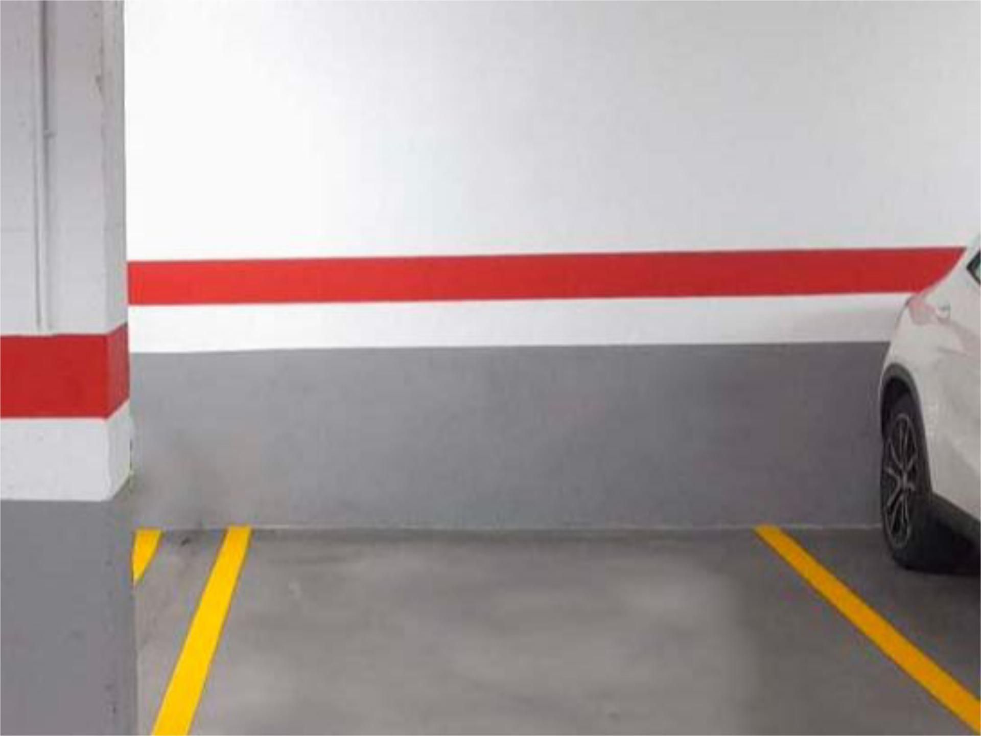 Parking of Garage to rent in Leganés