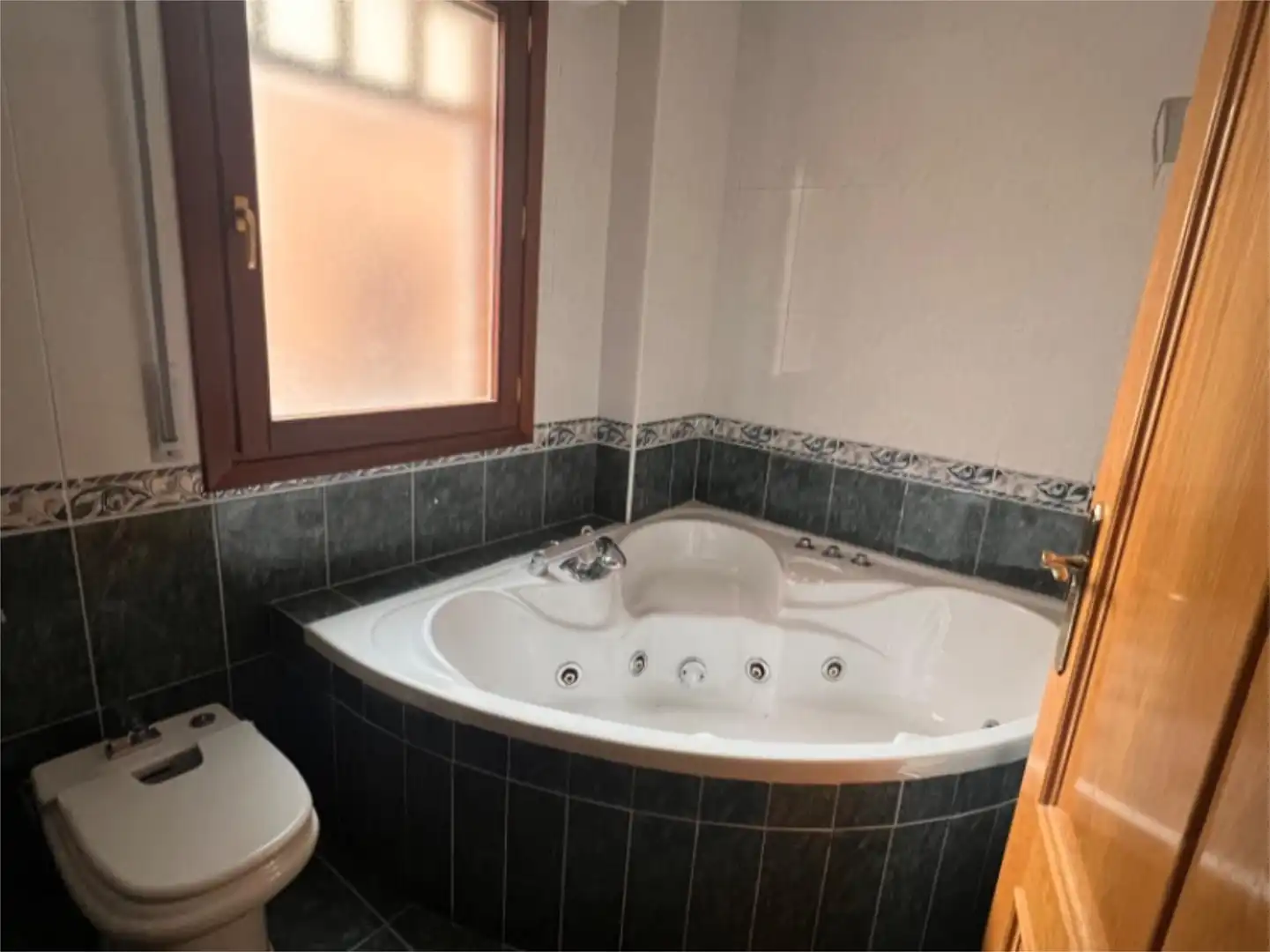Bathroom of Duplexes for sale in Briviesca  with Heating, Parquet flooring and Storage room