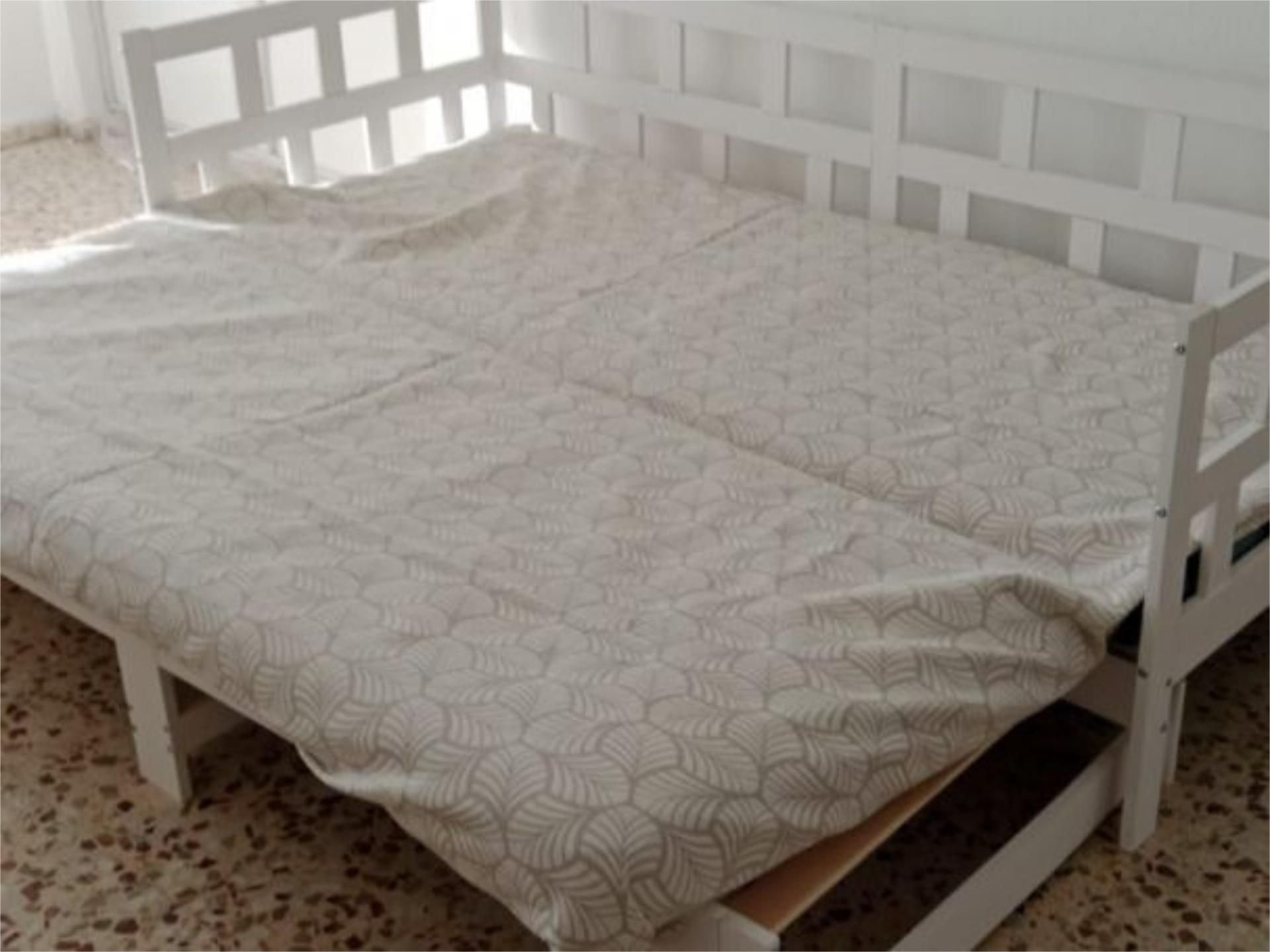 Bedroom of Flat to share in Ceutí  with Air Conditioner, Furnished and Balcony