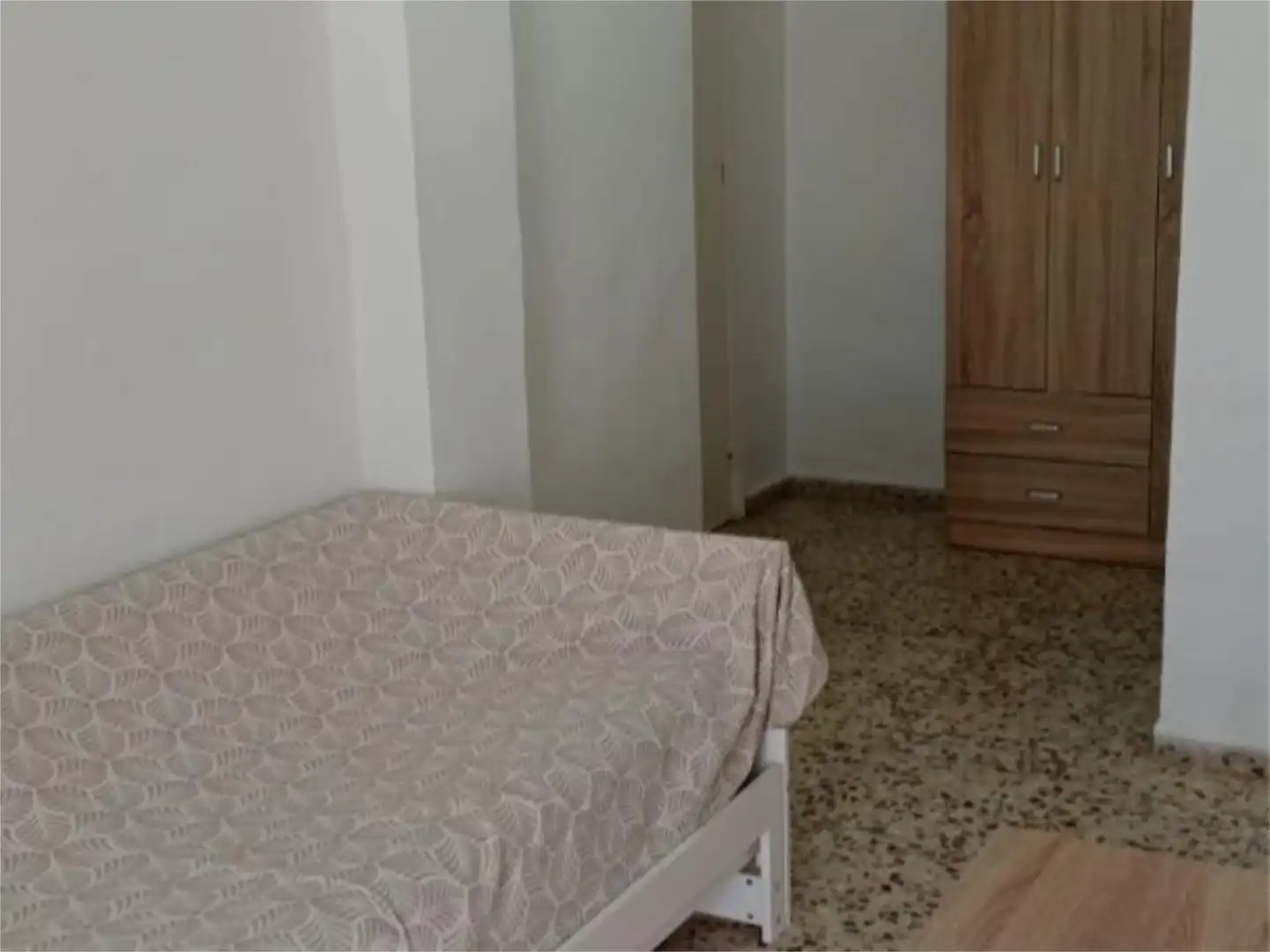 Bedroom of Flat for share in Ceutí  with Air Conditioner, Furnished and Balcony