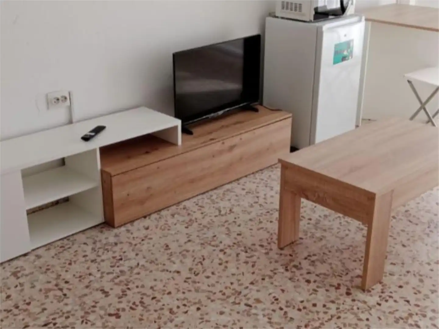 Living room of Flat for share in Ceutí  with Air Conditioner, Furnished and Balcony