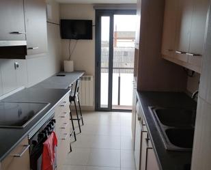 Kitchen of Duplex to share in Banyoles  with Air Conditioner, Terrace and Balcony