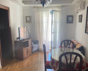 Dining room of Flat to rent in  Granada Capital  with Air Conditioner, Heating and Parquet flooring