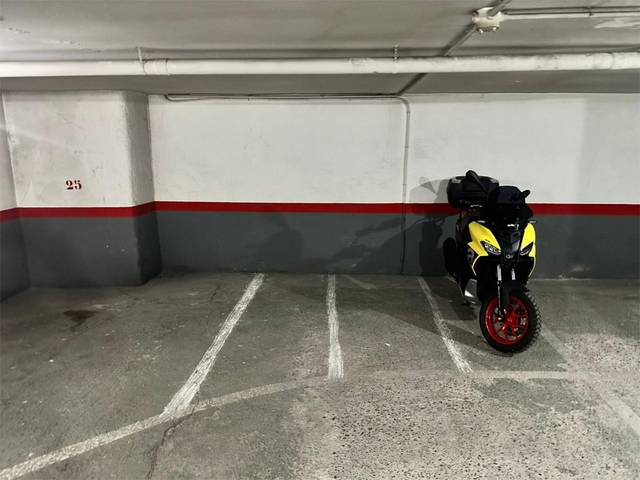 Garaje en Alquiler en Carrer Generalitat, 1 en Montcada Centre - La Ribera