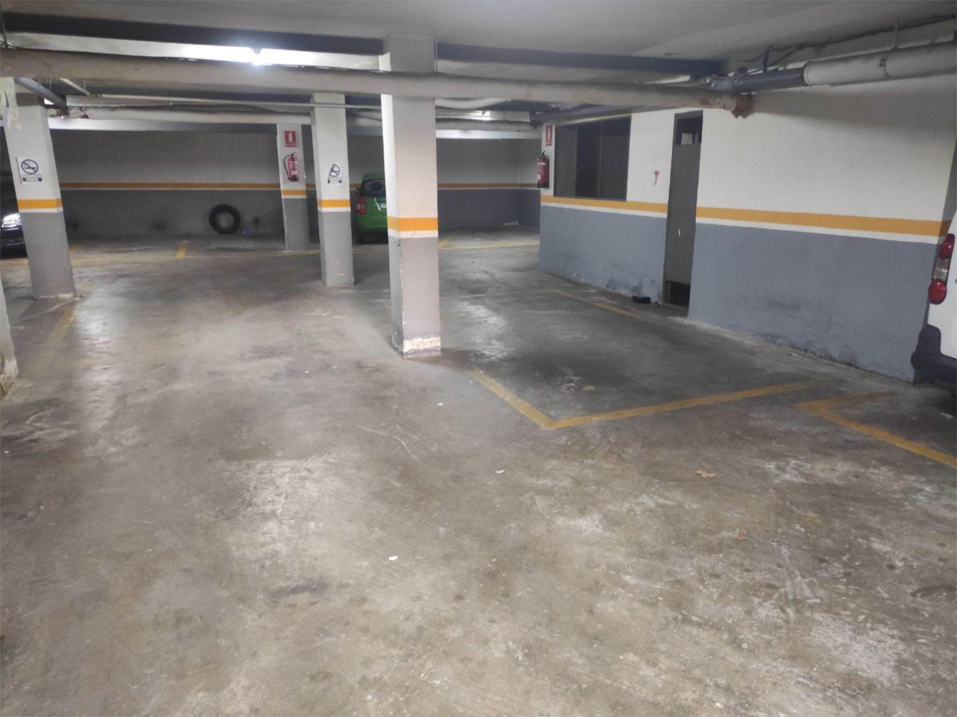 Aparcament de Garatge de lloguer en Cáceres Capital