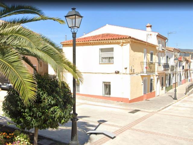 Piso en Venta en Calle Gran Vía, 60 en Logrosán