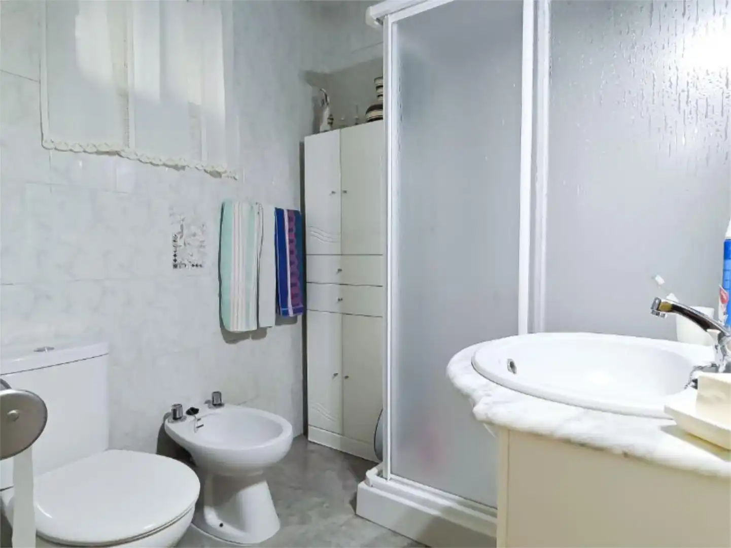 Flat for sale in Calle Gran Vía, 60, Logrosán Bathroom of Flat for sale in Logrosán with Terrace, Storage room and Furnished