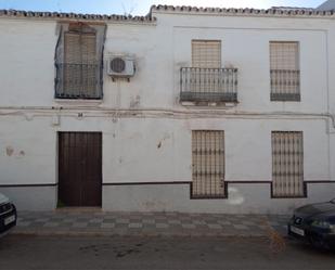 Vista exterior de Casa adosada en venda en Carrión de los Céspedes amb Terrassa i Balcó