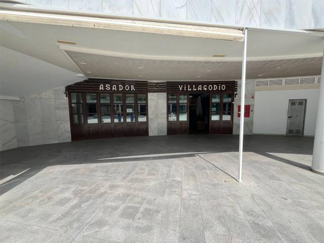 Local comercial en Venta en Avinguda de les Corts Valencianes, 60 en Beniferri