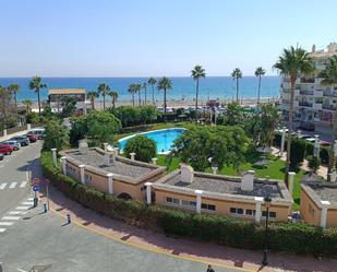 Jardí de Apartament de lloguer en Manilva amb Aire condicionat i Balcó