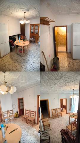 Casa adosada en Venta en Calle Diseminados, 127 en Hellín