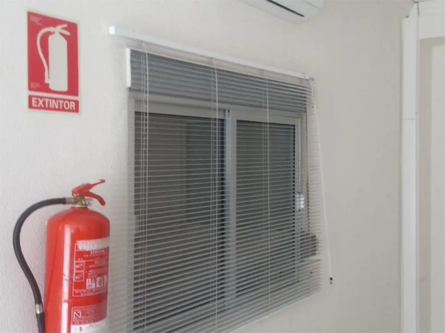 Local de alquiler en Calle Nueva Sur, 32, San Isidro - Campohermoso Local de alquiler en Níjar con Aire acondicionado y Amueblado