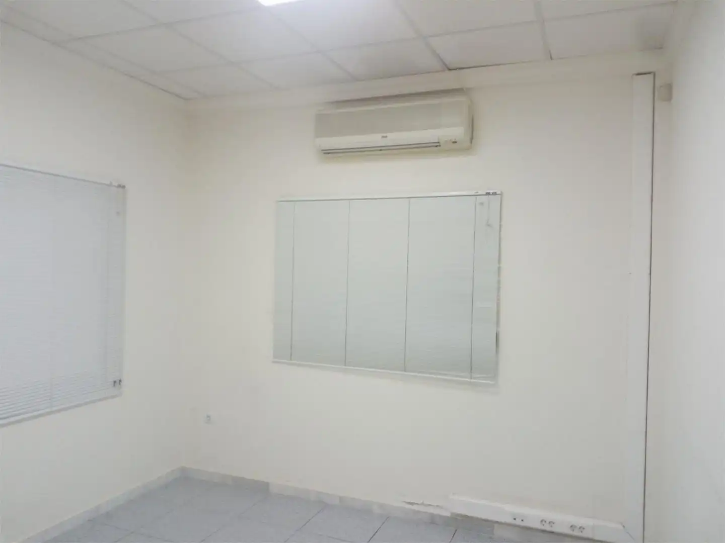 Local de alquiler en Calle Nueva Sur, 32, San Isidro - Campohermoso Habitación de Local de alquiler en Níjar con Aire acondicionado y Amueblado