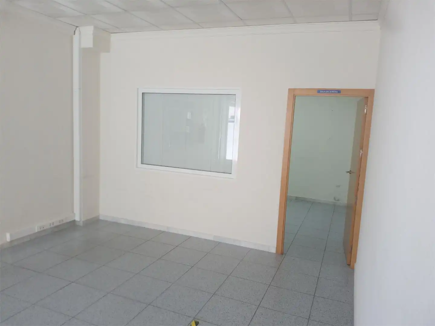 Local de alquiler en Calle Nueva Sur, 32, San Isidro - Campohermoso Local de alquiler en Níjar con Aire acondicionado y Amueblado