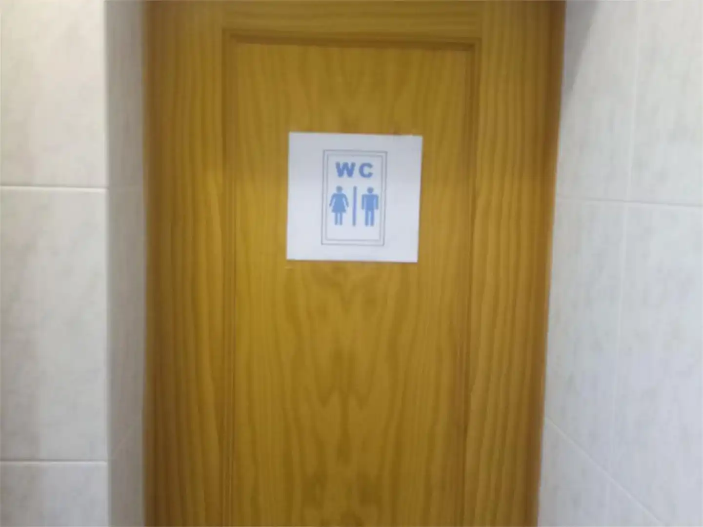Local de alquiler en Calle Nueva Sur, 32, San Isidro - Campohermoso Baño de Local de alquiler en Níjar con Aire acondicionado y Amueblado