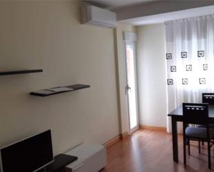 Living room of Flat for sale in Salamanca Capital  with Air Conditioner and Balcony