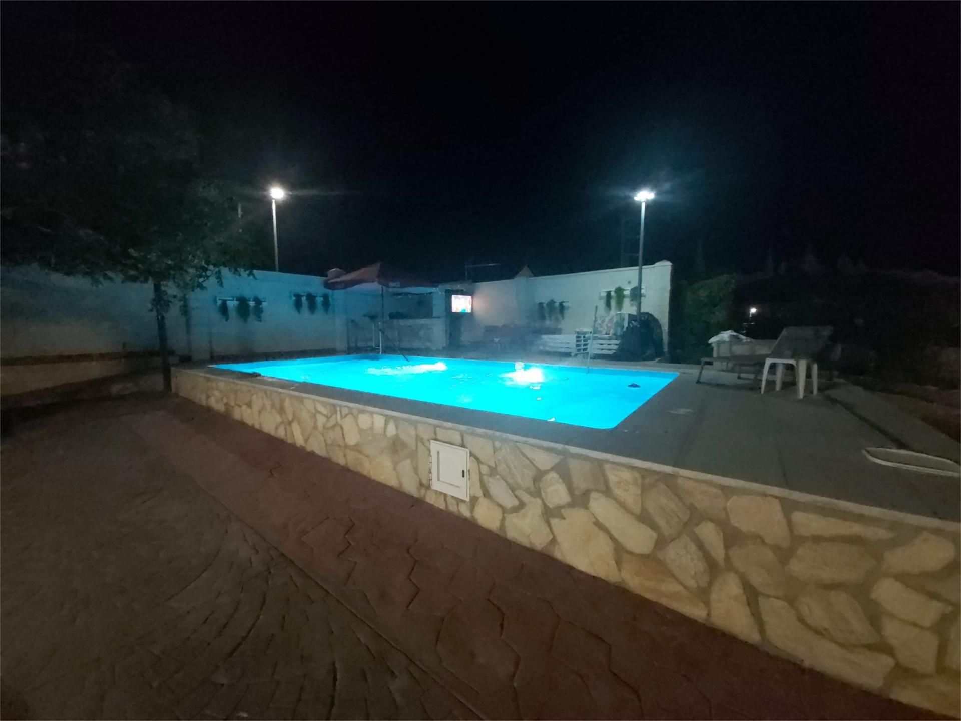 Piscina de Casa o xalet en venda en  Jaén Capital amb Aire condicionat, Calefacció i Jardí privat